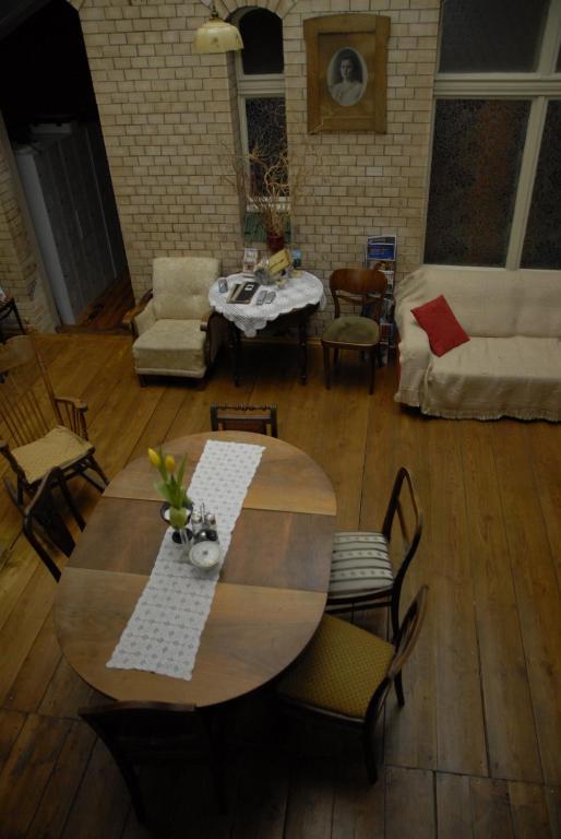 Hostel, Gościnne Mleczarnia - Ozonowane *