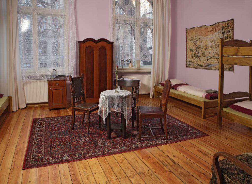 Hostel, Gościnne Mleczarnia - Ozonowane * Wrocław